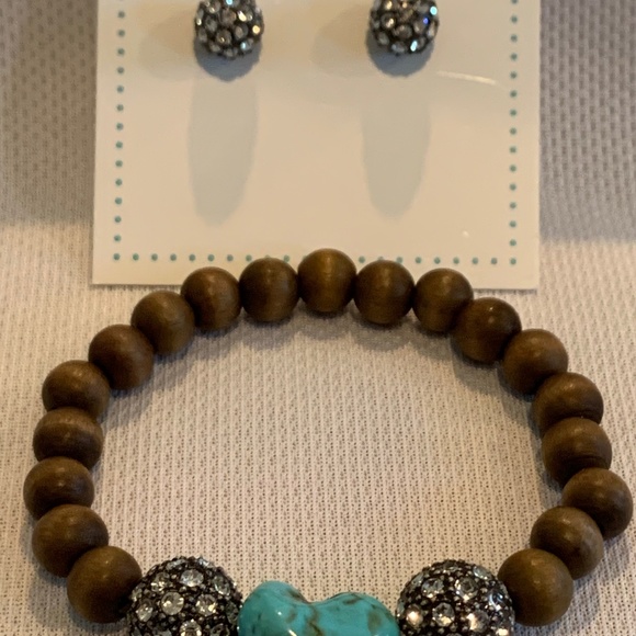 stella and dot Jewelry - NWT Stella & Dot Wishing Nugget Bracelet &Earrings